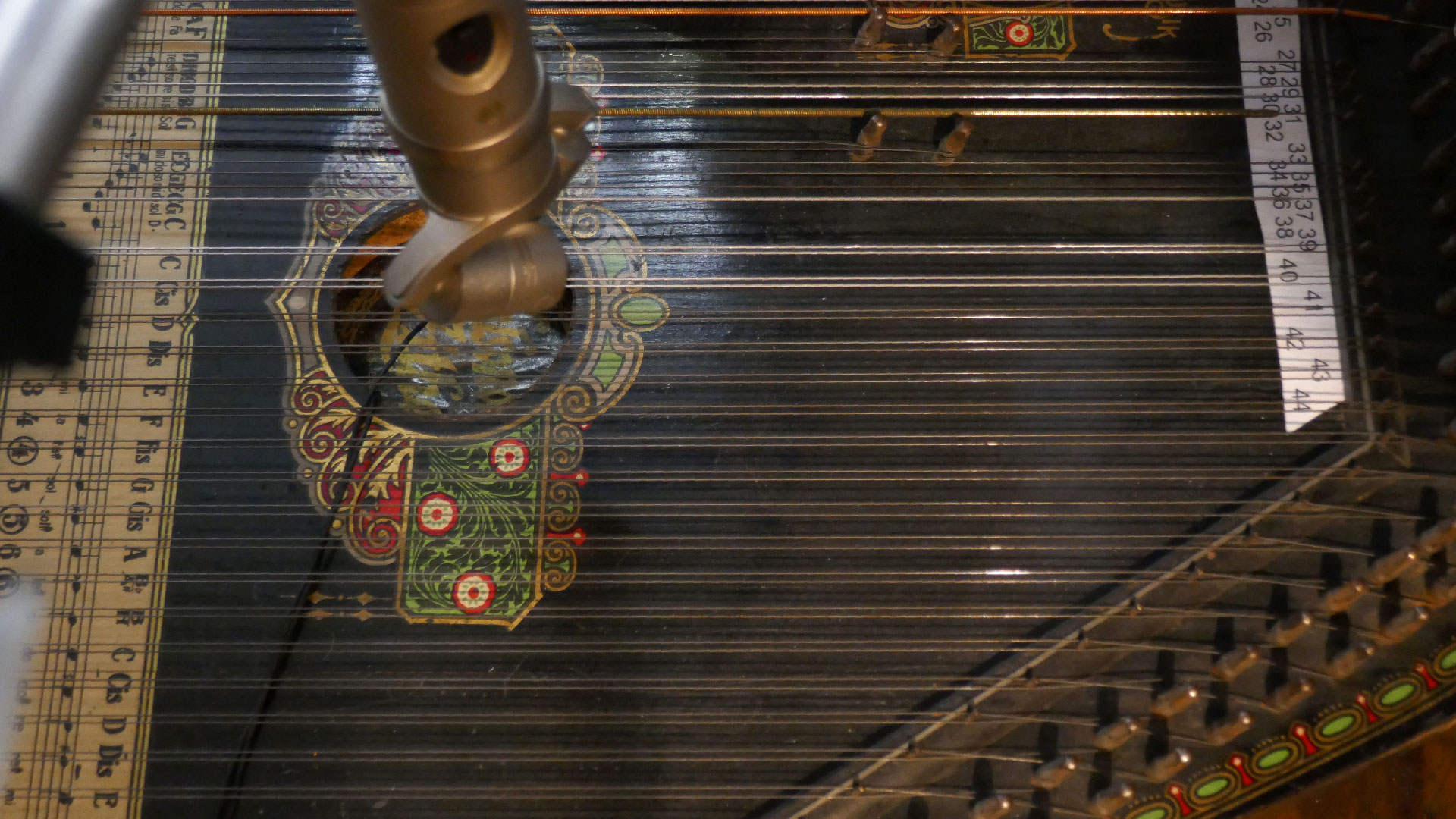 2023-10-25 timetable Komposition für Zither (4 E-Bow-coil Pickup Variante)